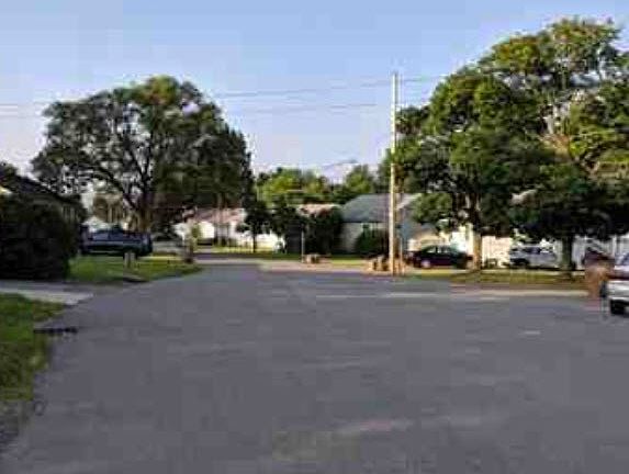 5th image of 32 Rockleigh Dr