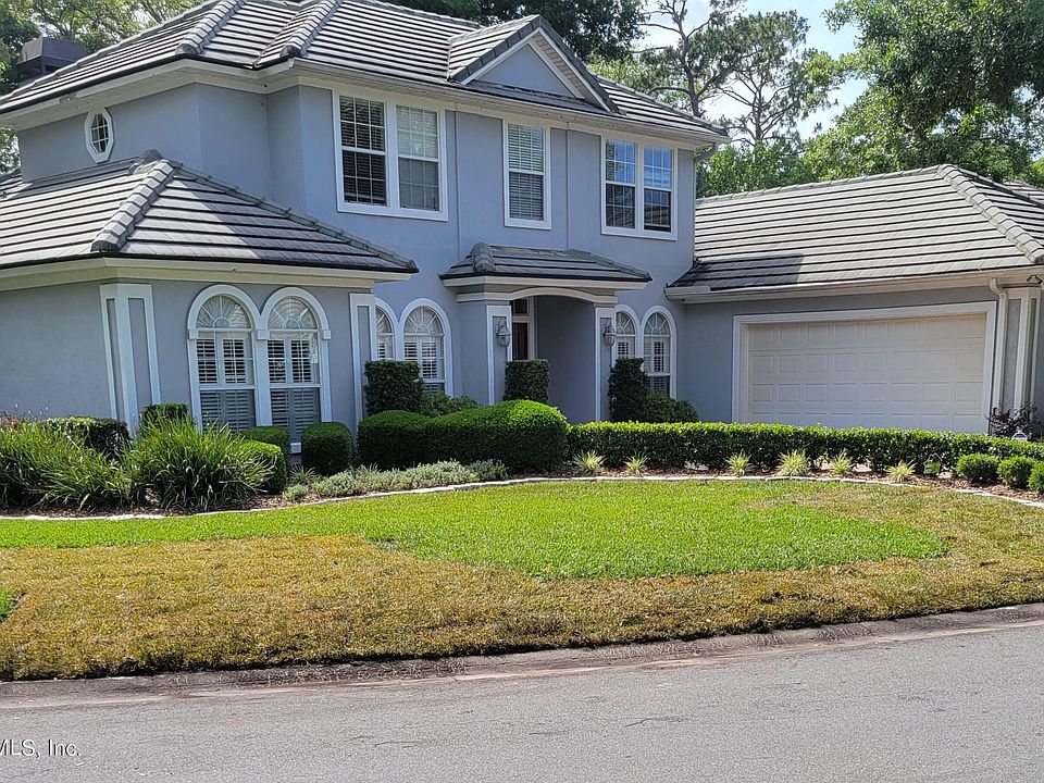 1st image of 916 Yacht Harbor Ct