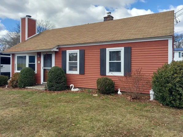 76 Ralph Mann Dr, Stoughton, MA 02072