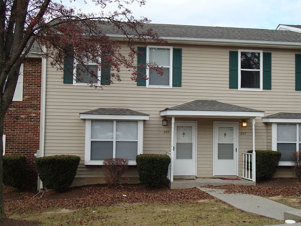 1st image of 205 Janie Ln