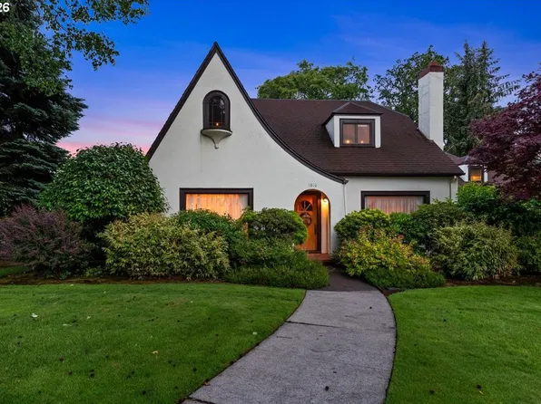 1810 Pacific Ave, Forest Grove, OR 97116
