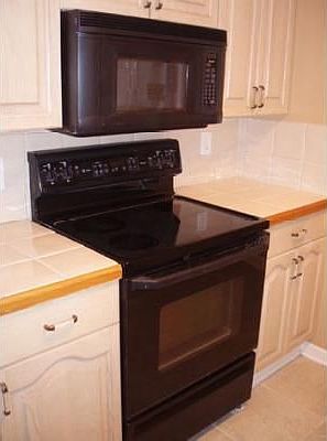 3rd image of 711 Glenridge Dr