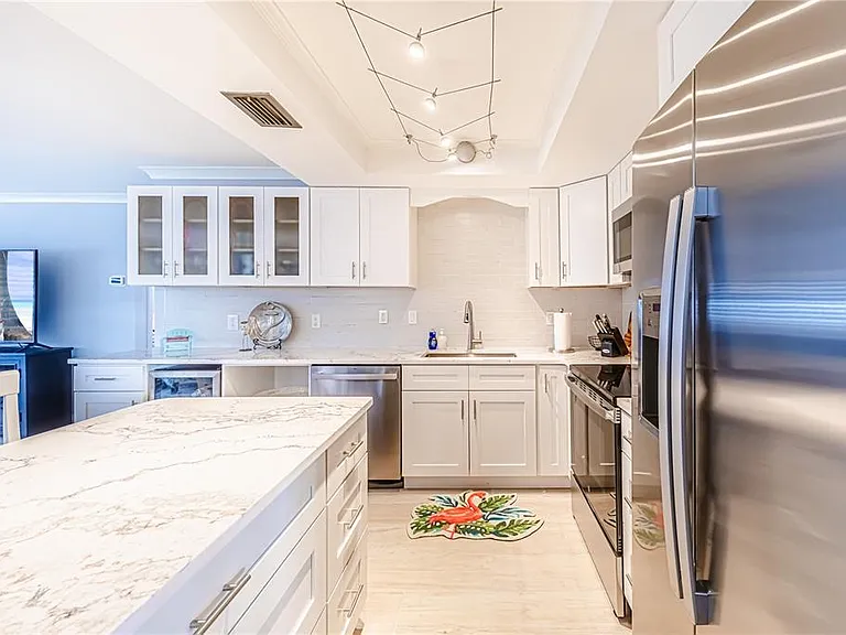 616 Flamingo Dr #102 — Photo 4