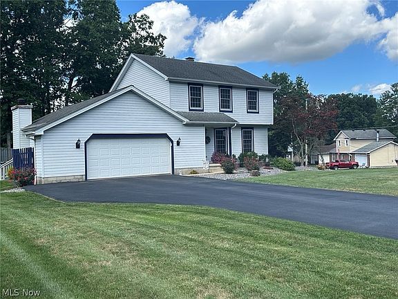 2nd image of 583 Wyndclift Cir