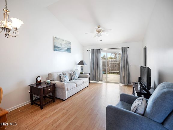 3rd image of 2312 Sunnyside Drive