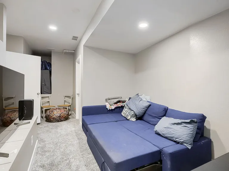 805 La Farge Ave — Photo 5