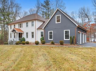 2 Saugatuck Ridge Rd, Danbury, CT 06810