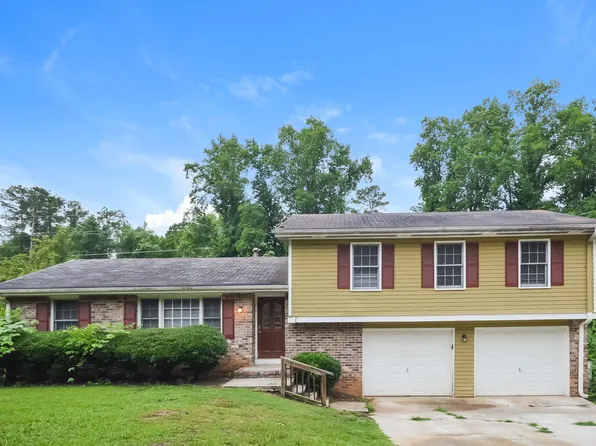 990 Woodbridge Dr NE, Conyers, GA 30012