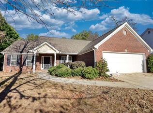 522 Emerald Pointe Trl, Monroe, GA 30655