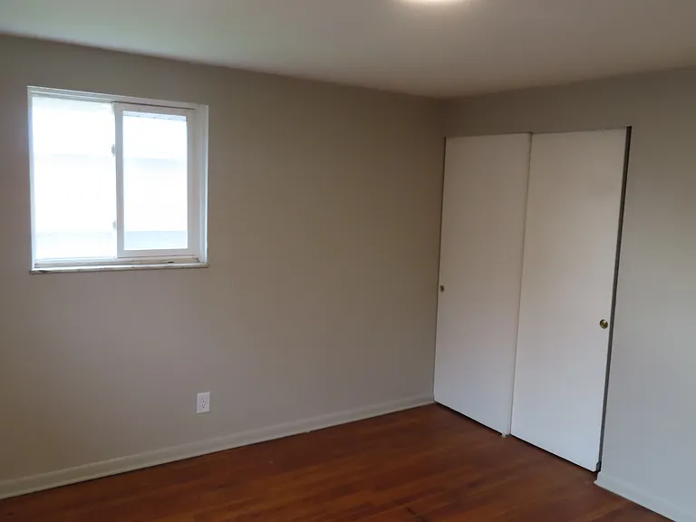 901 North Meadows Court - D — Photo 15