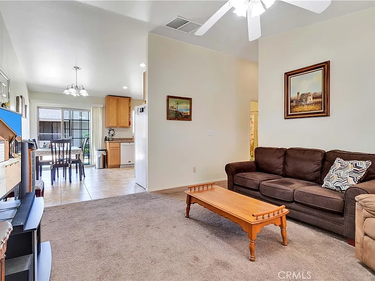 6627 Smoketree Ave — Photo 10