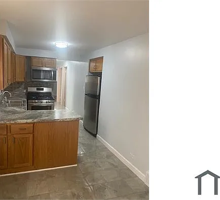835 E 87th St — Photo 30