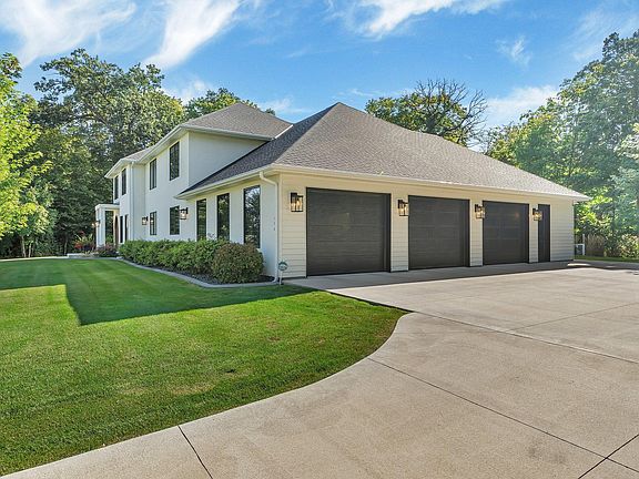 4th image of 1604 1st St N