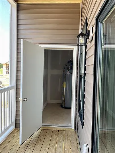 456 English Commons Drive Building A — Photo 36