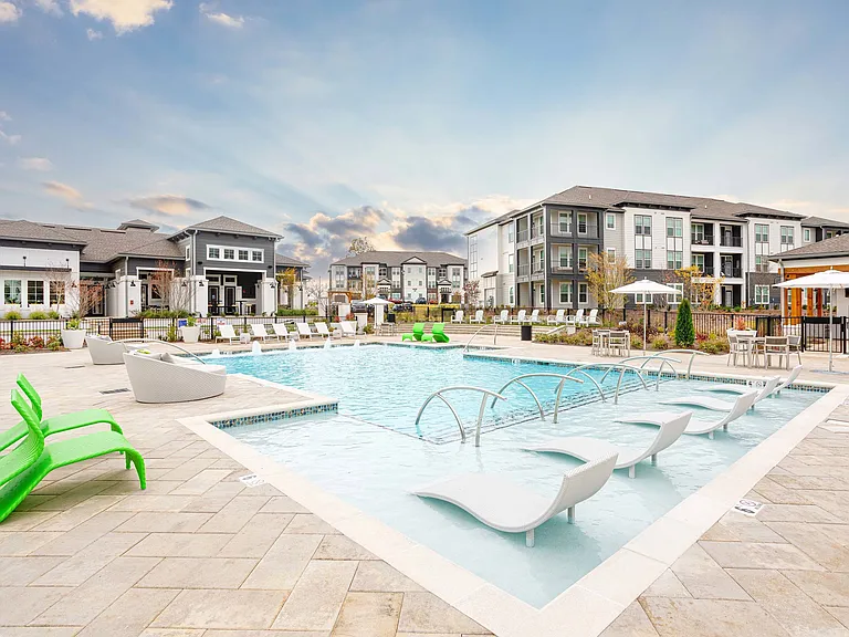Velo Shelby Farms Saltwater Pool