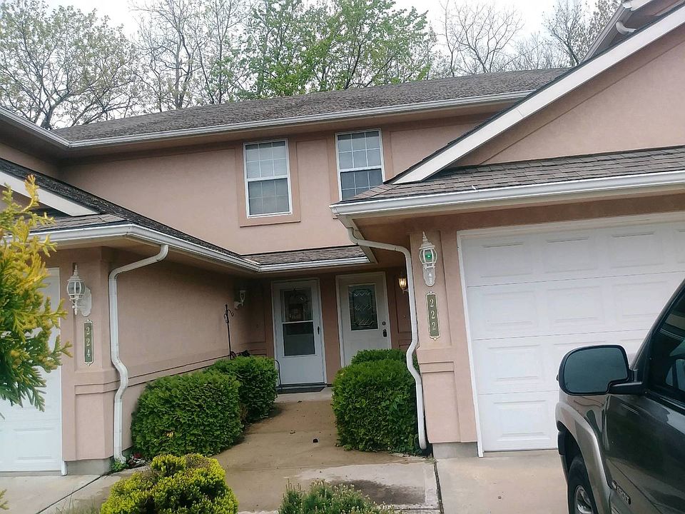 1st image of 222 SE Florence Ave