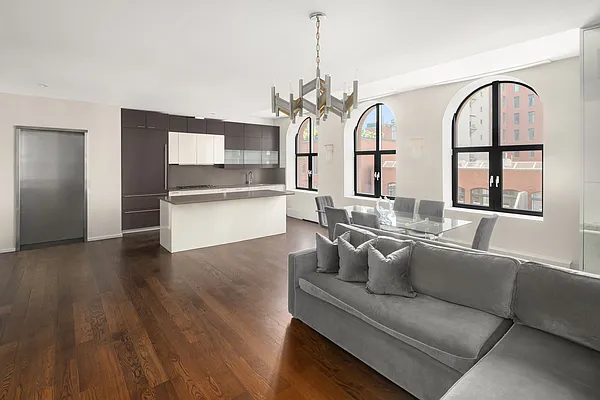 Rented by Compass | media 14