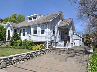 86 Pearl St, Melrose, MA 02176