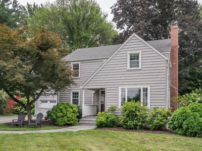 11 Craigmoor Road, West Hartford, CT, 06107