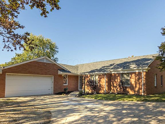 4th image of 370 Baldwin Dr