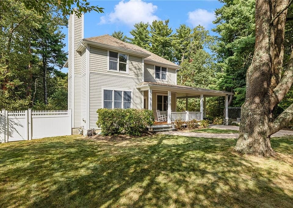 376 Hill St, Coventry, RI 02816 | Zillow