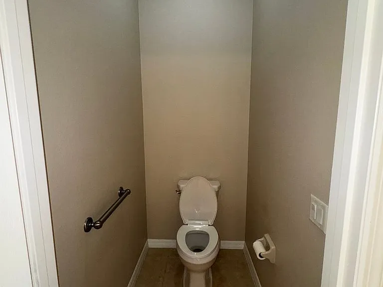 8821 SW 82nd Court Rd — Photo 10