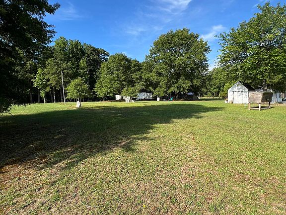 3rd image of 176 Collins Farm Ln