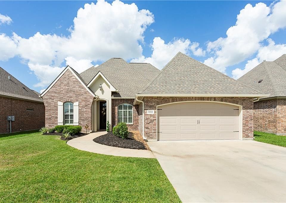1st image of 3223 Fairwood Ln