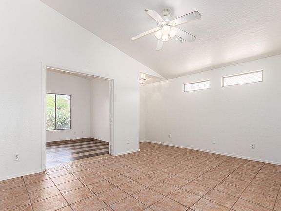 5th image of 12425 W Valentine Ave
