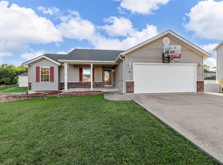 55 Hyde Dr, Troy, MO 63379