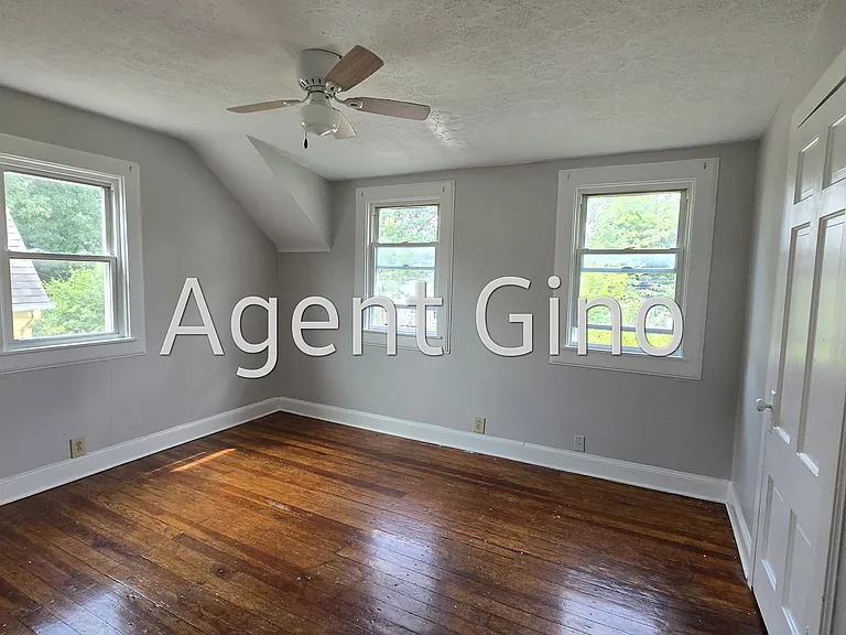 1422 F St — Photo 11