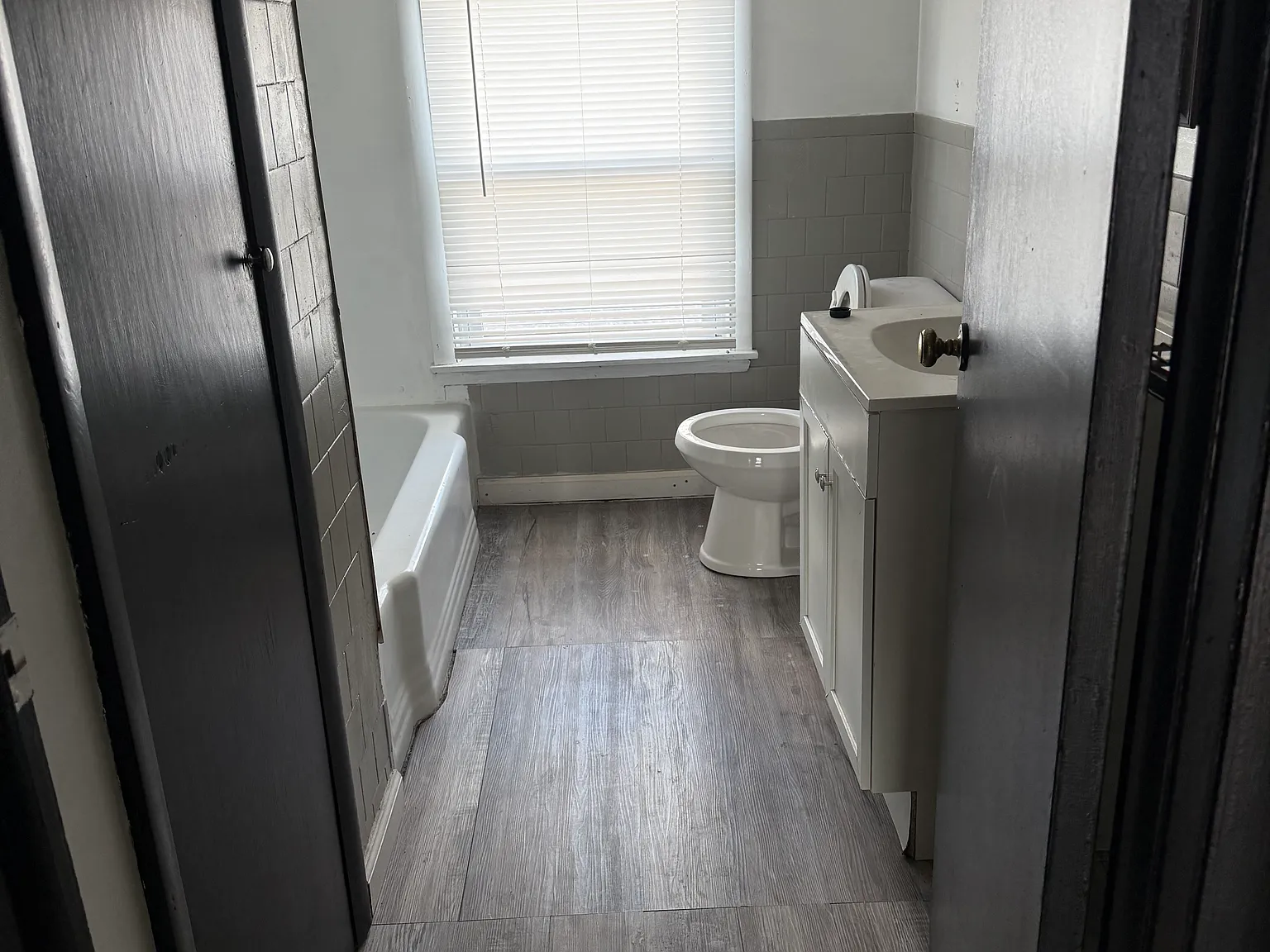 3 bed, 1800 sqft, $2,000 — Photo 3