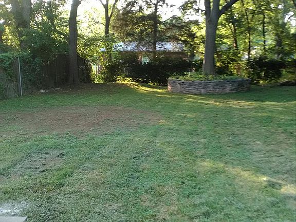 5th image of 3217 Moorewood Dr