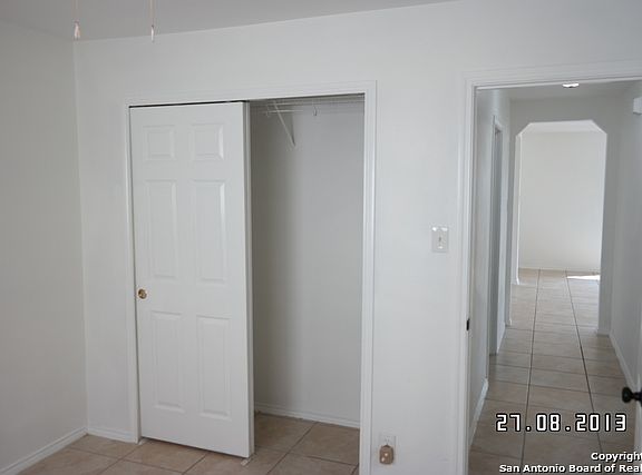 4th image of 203 Birchwood Bay