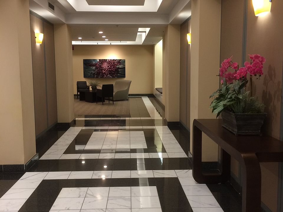 1st image of 220 Lombard St APT 319