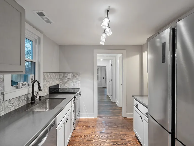 514 Drake Ave — Photo 14