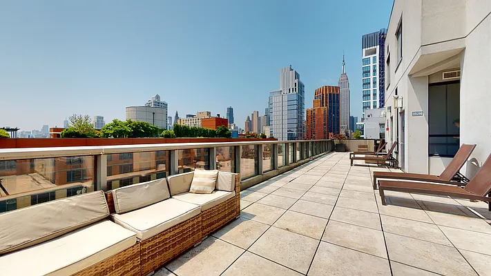 Rented by Bond New York | media 52