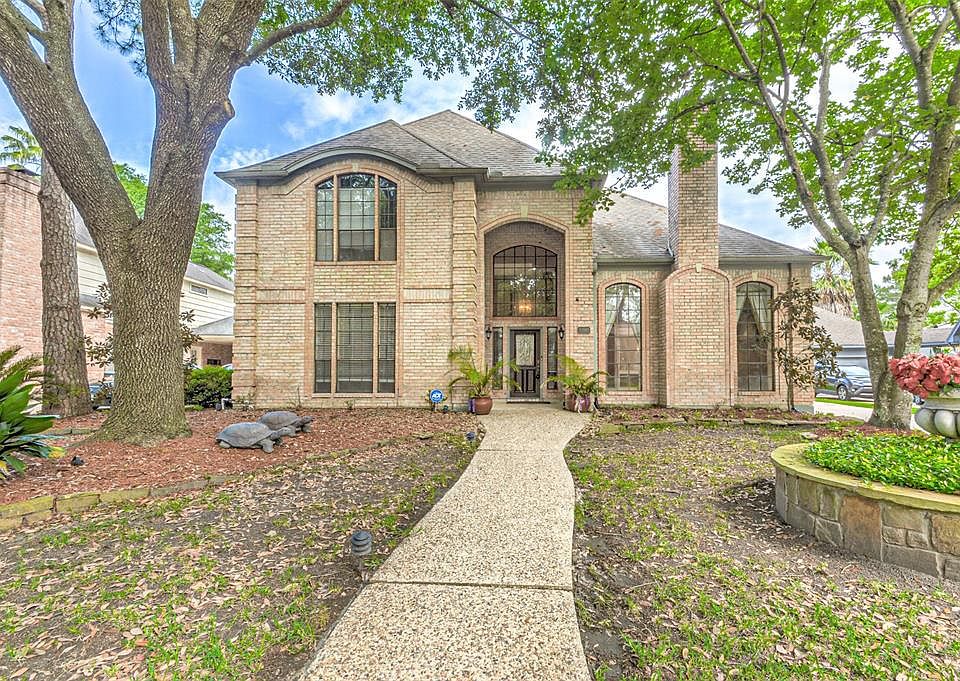 1st image of 3202 Mission Grove Dr