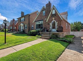 5250 Winona Ave, Saint Louis, MO 63109