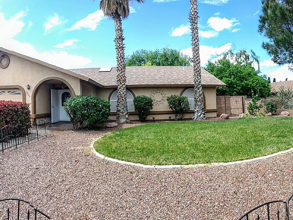 Front yard landscape
