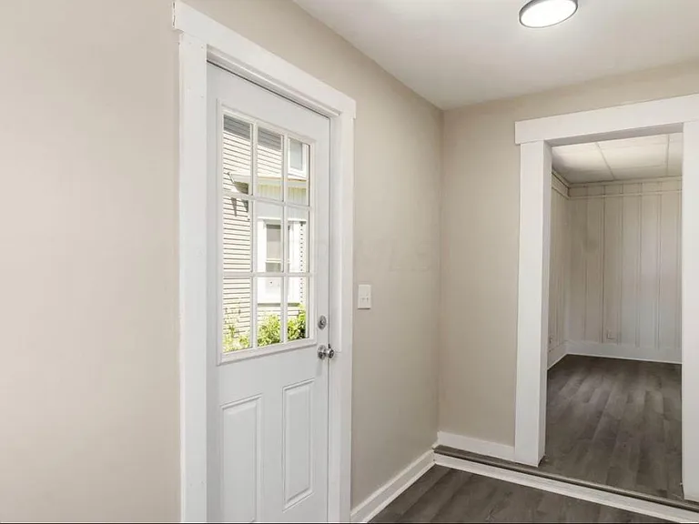 118 S Walnut St #1 — Photo 3