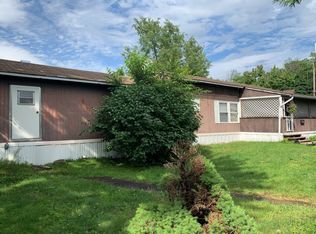 61 9th Ave, Carbondale, PA 18407