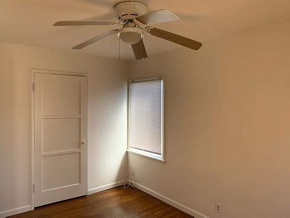 3rd image of 270 Corona Ave APT 4