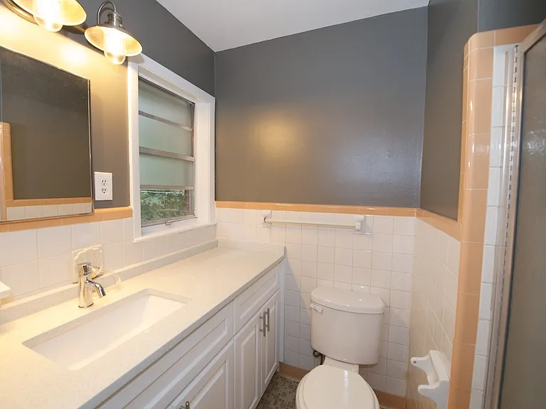 3535 Roswell Rd NE #F2 — Photo 14