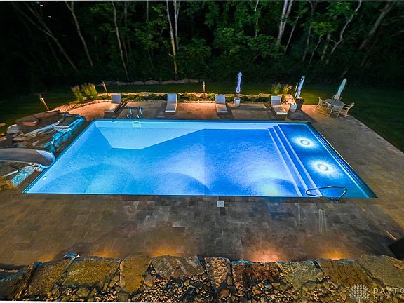 5th image of 7347 Glenview Farm Dr