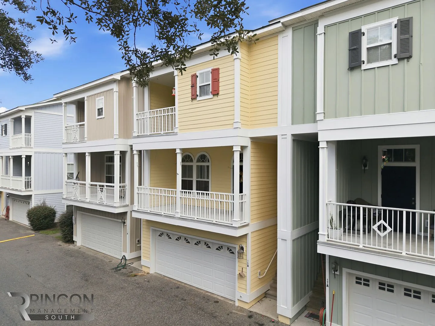 Bluffton Village — Photo 2