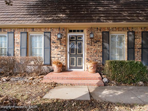3rd image of 3540 Bremond Dr