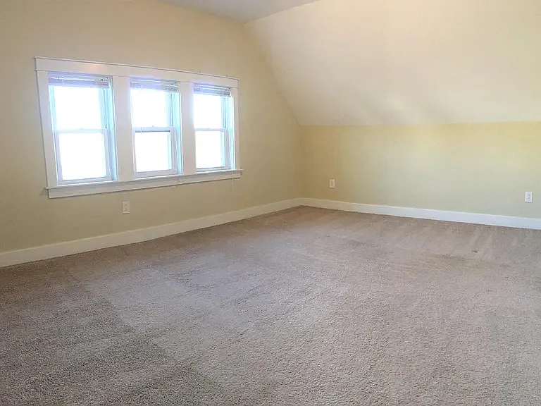 5525 Margaretta St — Photo 25