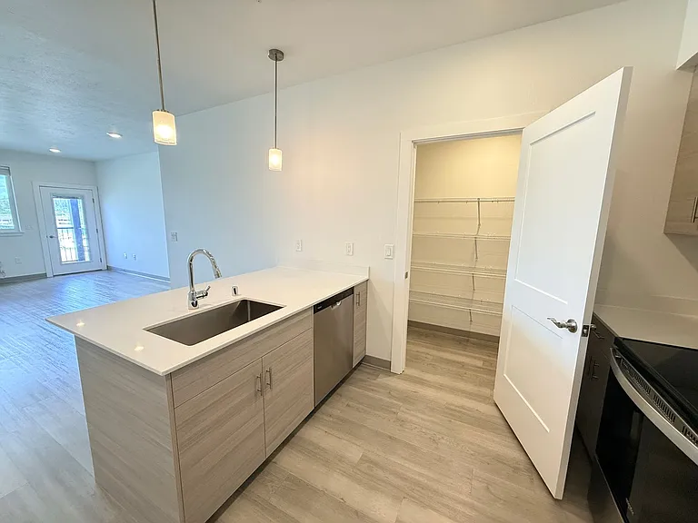 Dan Apartments! — Photo 36