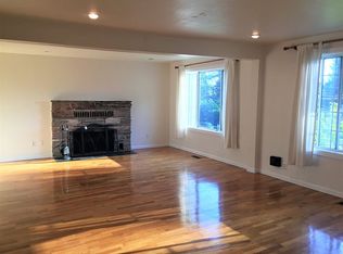 11536 39th Ave NE, Seattle, WA 98125